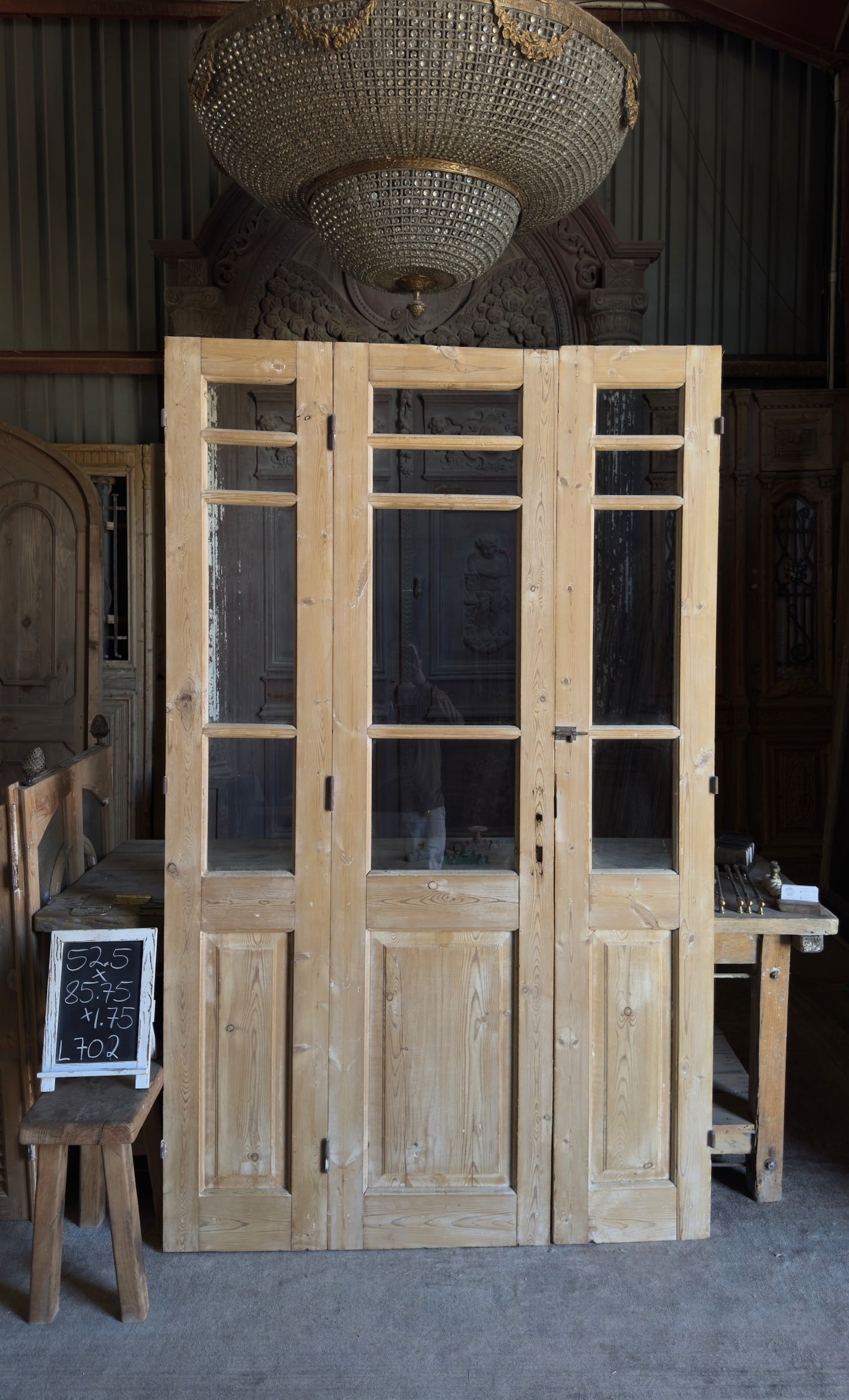 Antique Glass 4 Lite Tri-Fold Doors - 52.5x85.75 - L702