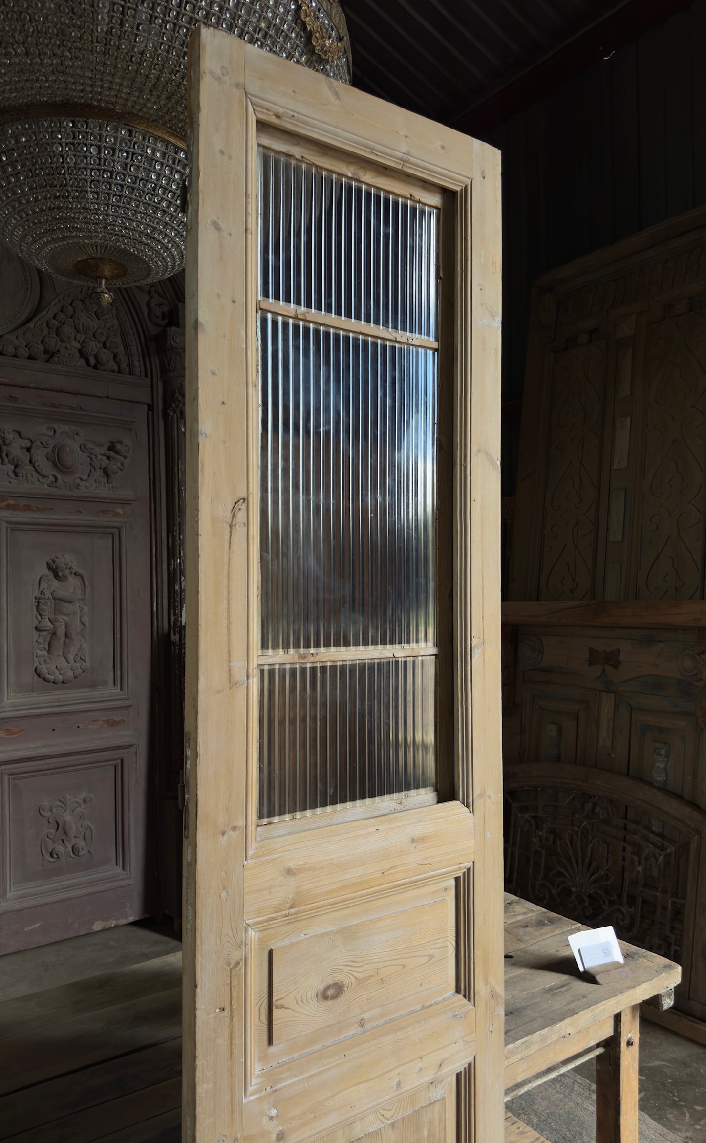 Reeded Glass Antique Single Door - 25.5x101.75 K166