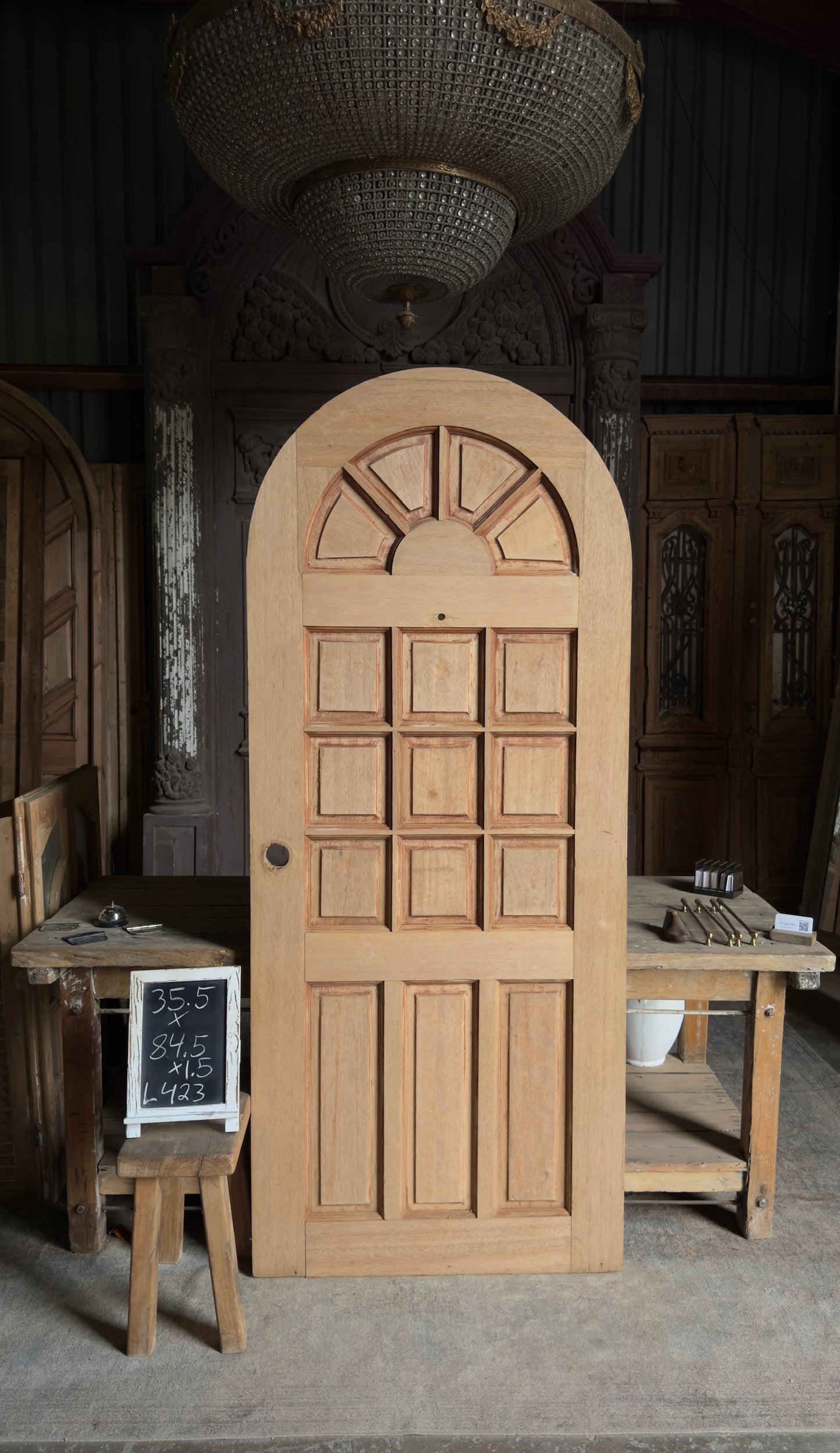 Antique Arched Panel Single Door - 35.5x84.5 - L423