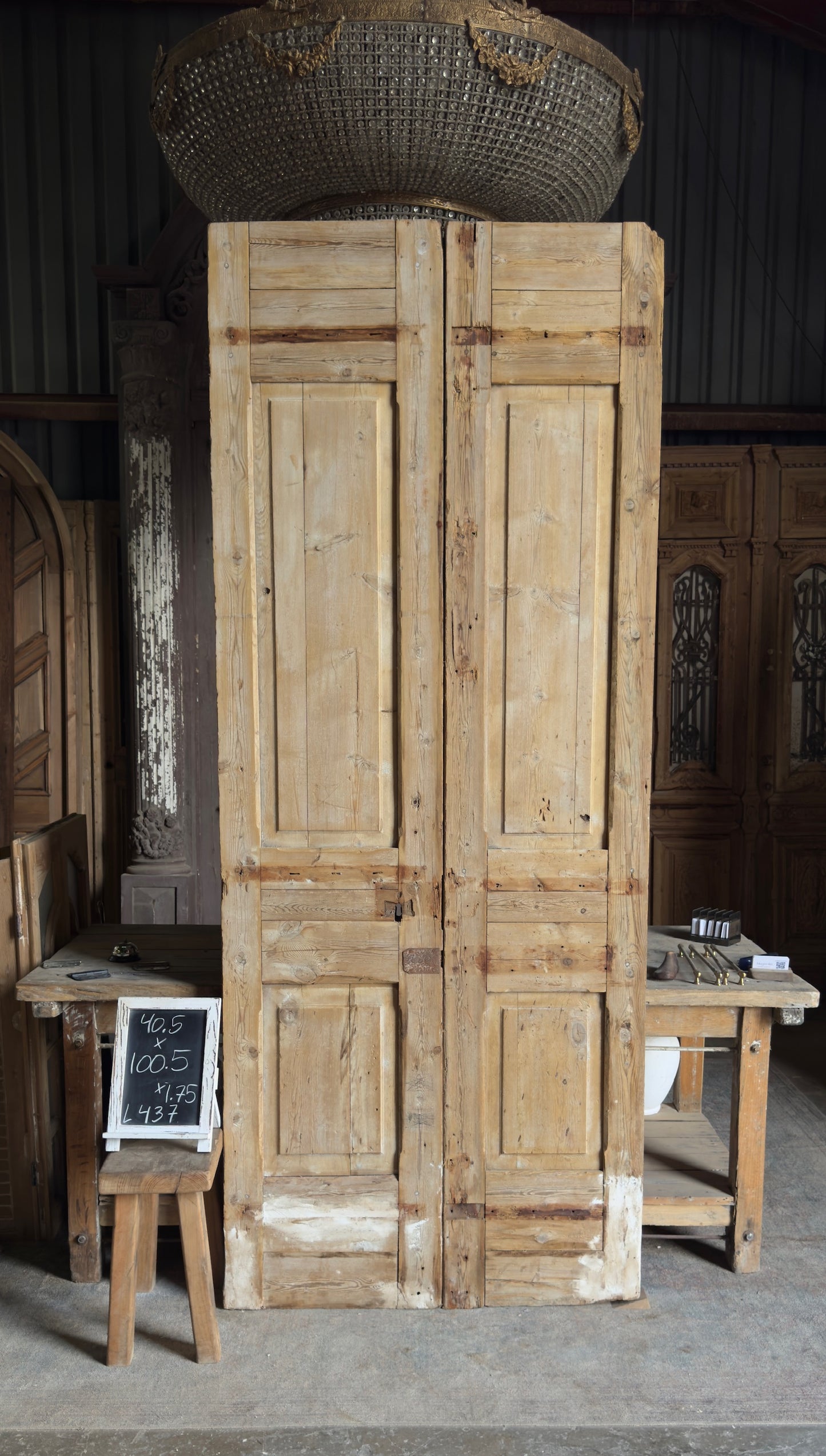 Carved Arch Design Solid French Doors - 40.5x100.5 - L437