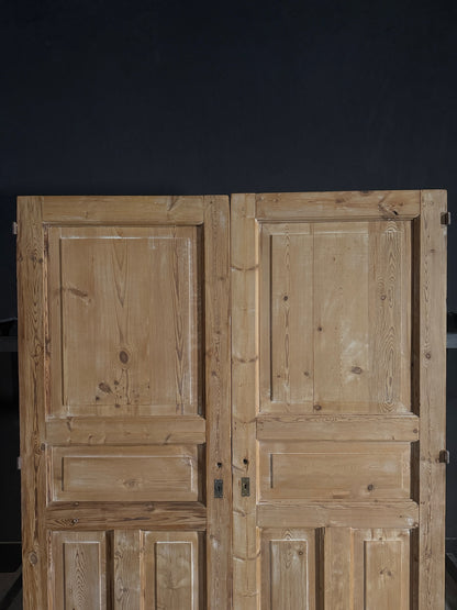 Antique 4 Panel Solid Double Doors - 60x80 - N499