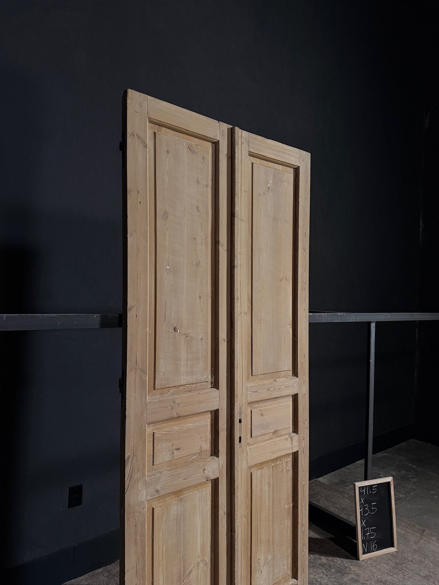 Antique Door - 55x91.5 - N16