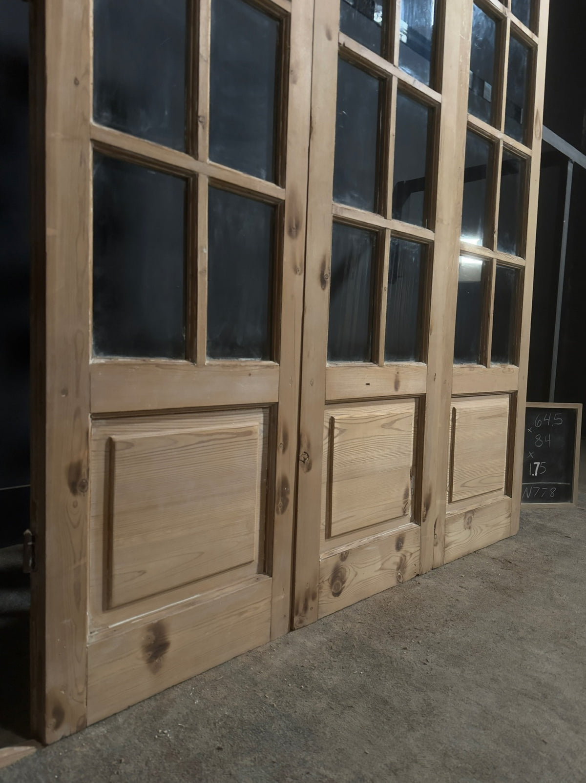 Antique Clear Glass Raised Panel Tri-Fold Doors - 64.5x84 - N778