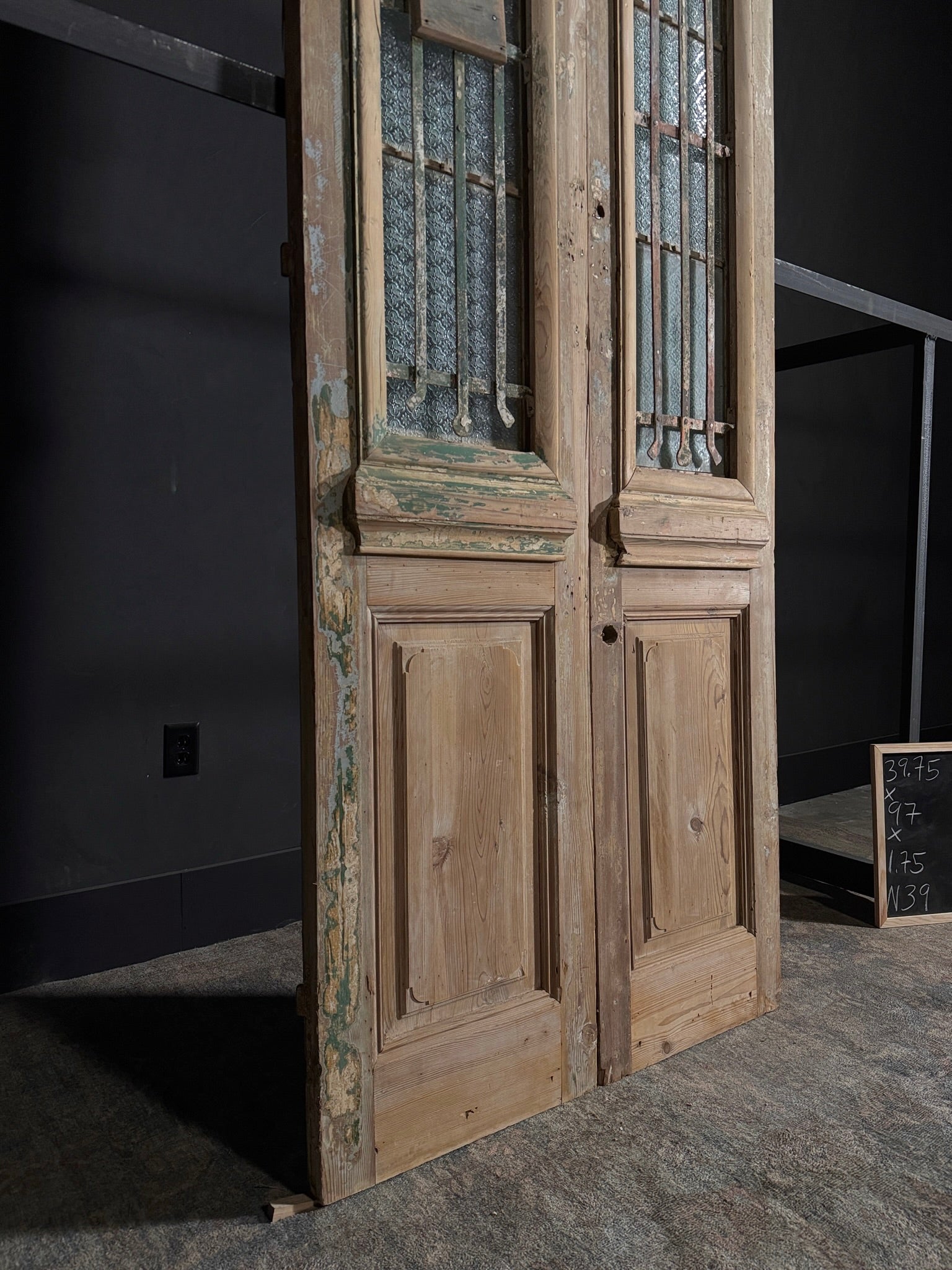 Antique Iron Single Door - 39.75x97 - N39