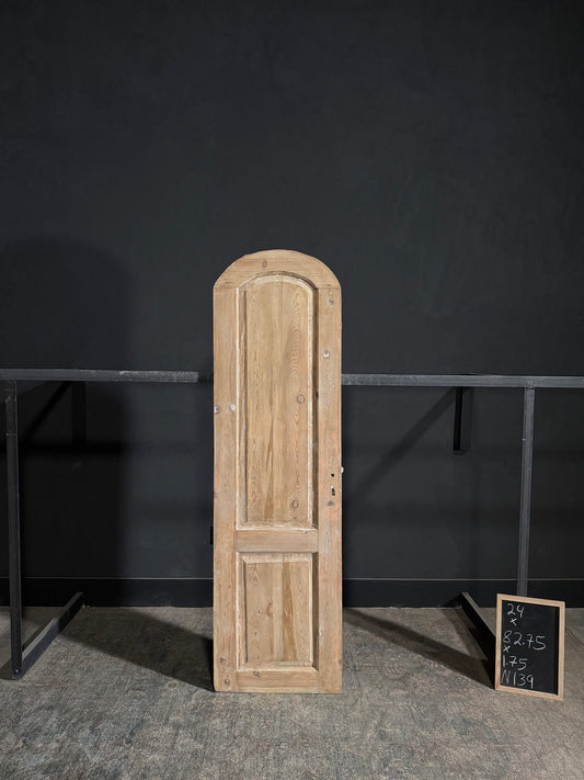 Antique Arched Solid Single Door - 24x82.75 - N139