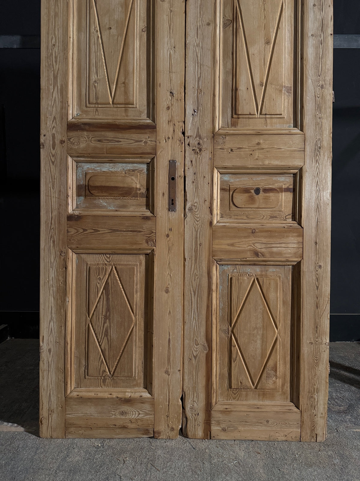 Antique Carved Double Doors - 42.75x92 - N568