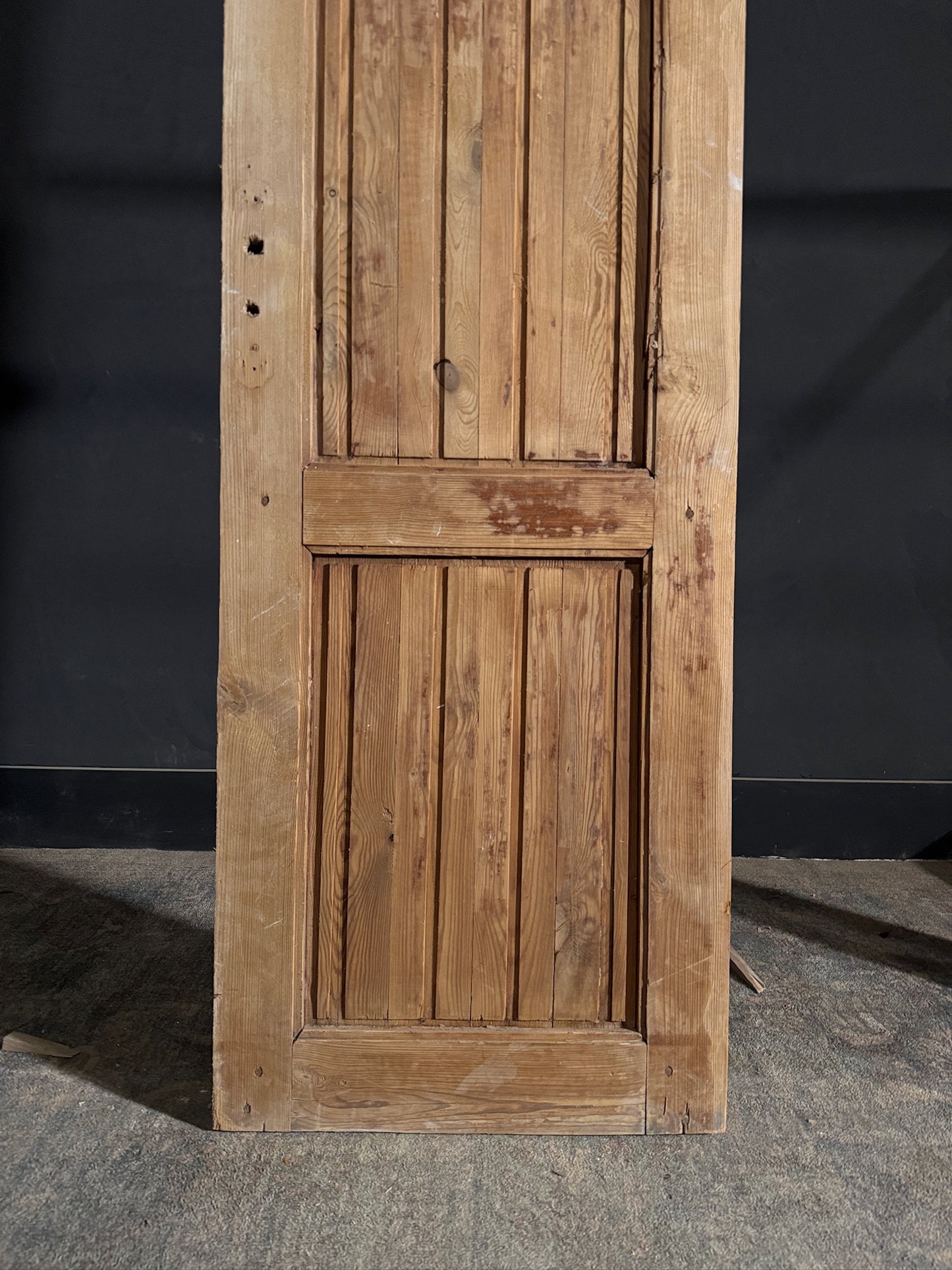 Antique Fluted Single Door - 24.25x80 - N455