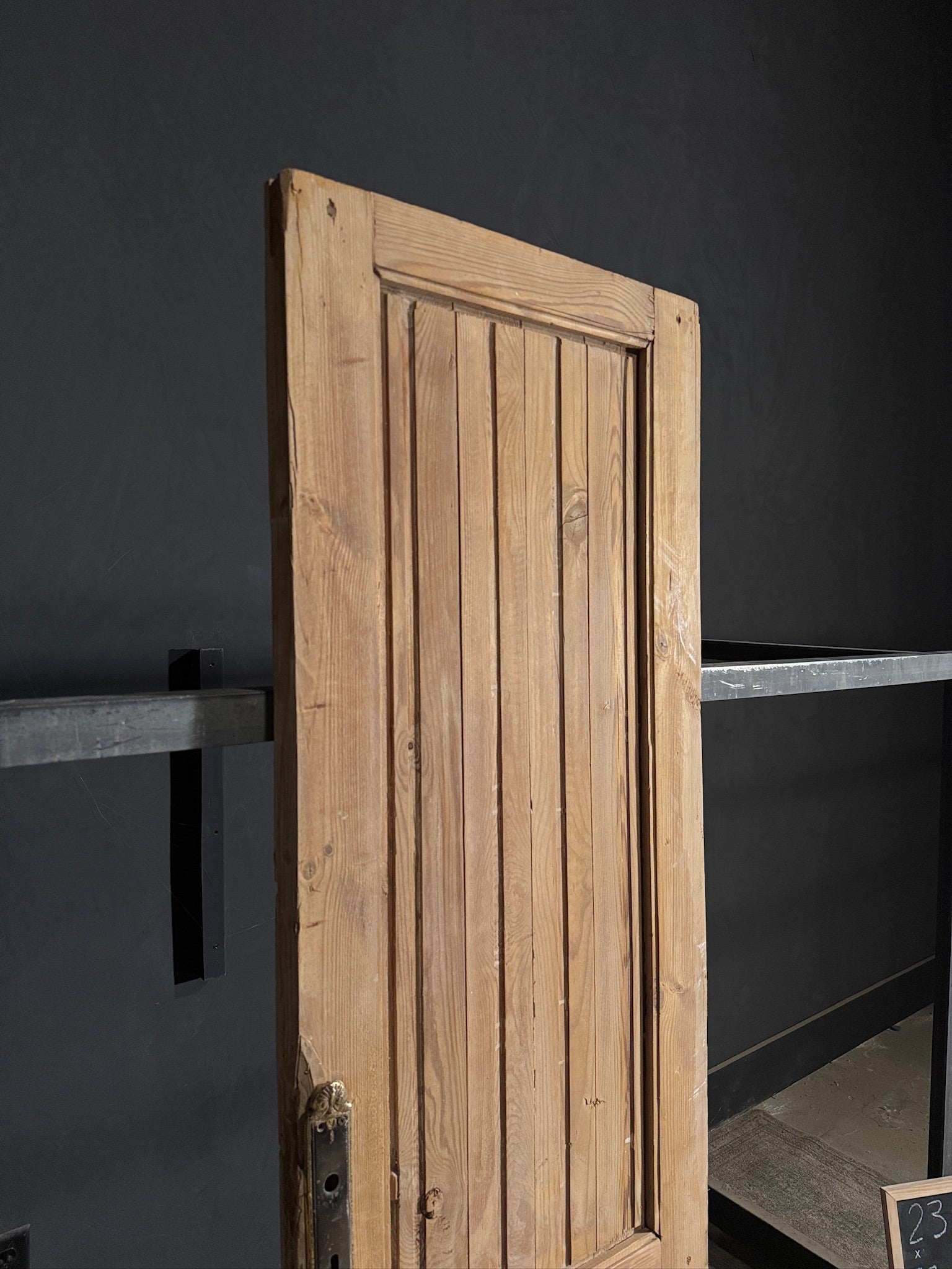 Antique Fluted Single Door - 23.75x79.75 - N453