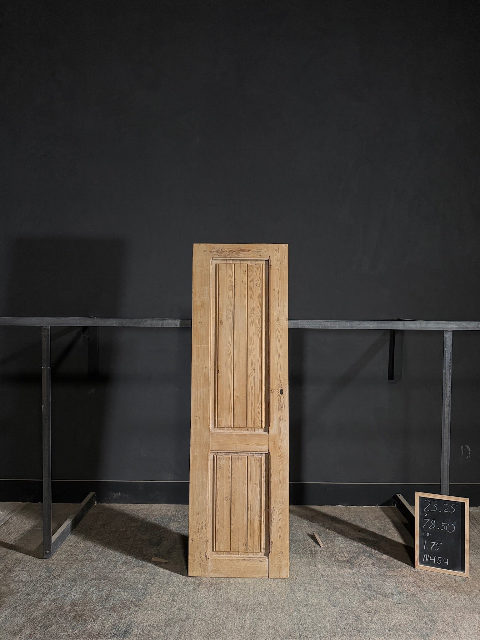 Antique Fluted Single Door - 23.25x78.5 - N454