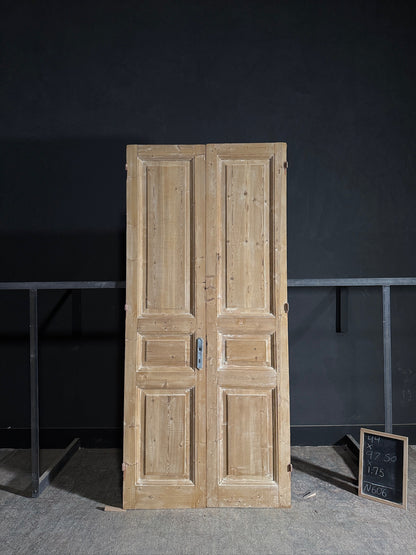 Antique 3 Panel Solid Double Doors - 44x97.5 - N606