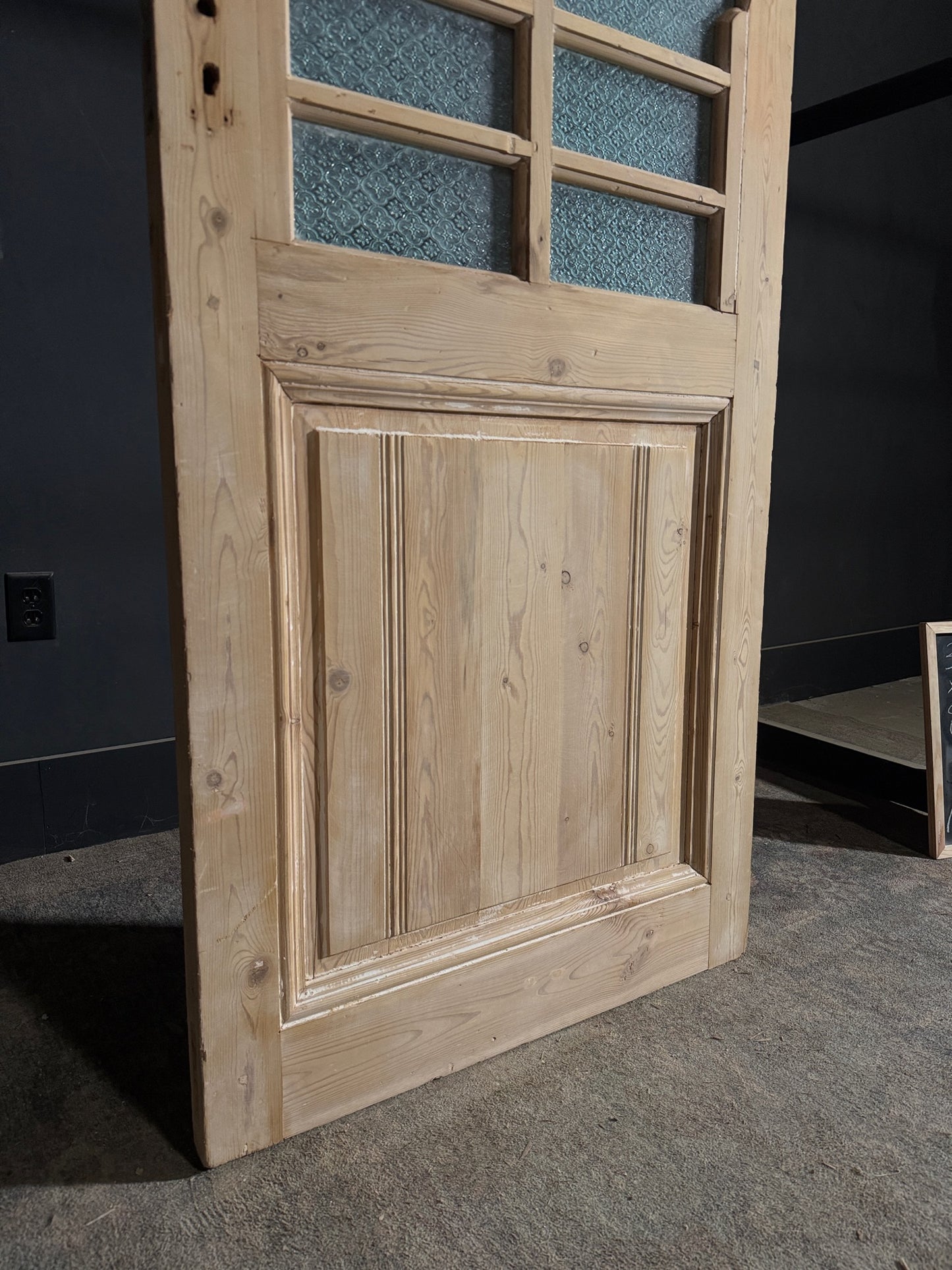 Antique Fluted 6 Lite Single Door - 32.25x77.75 - N428