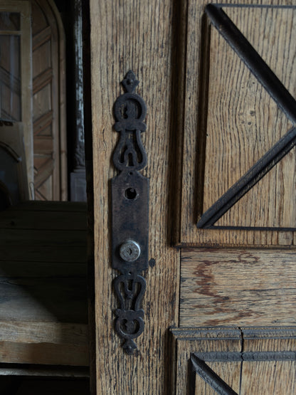 Spanish Crossbuck Panel Antique Single Door - 35x68 - L247