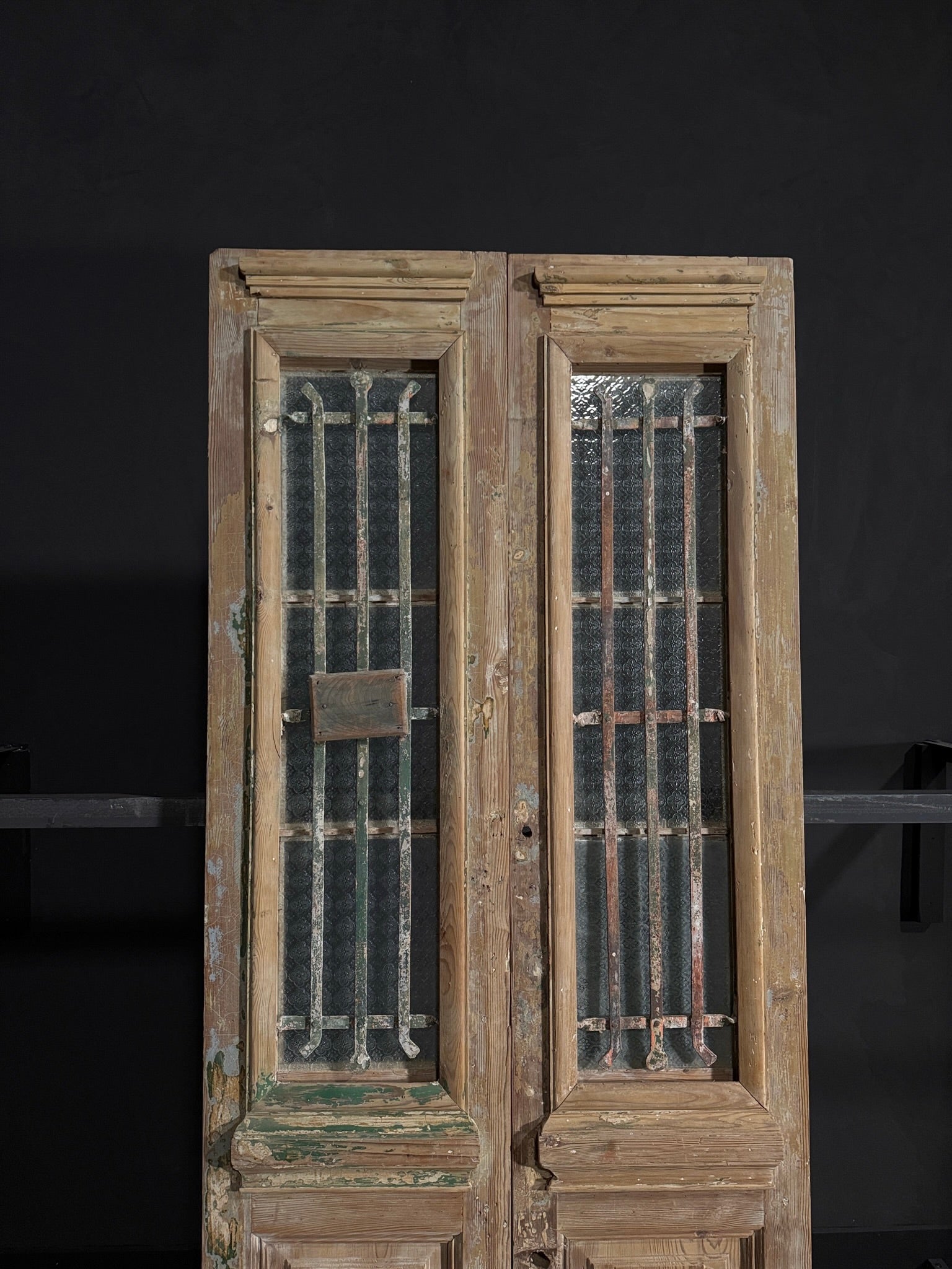 Antique Iron Single Door - 39.75x97 - N39
