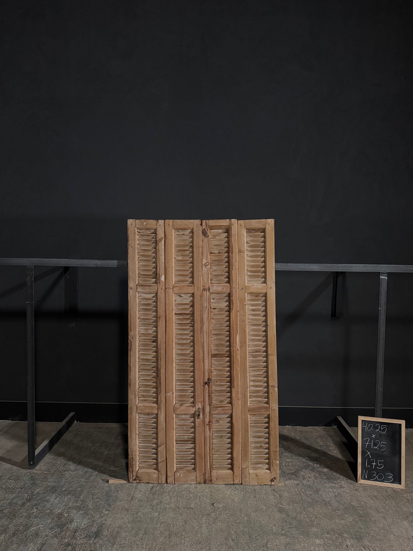 Antique Louvered Bi-Fold Doors - 40.25x71.25 - N303