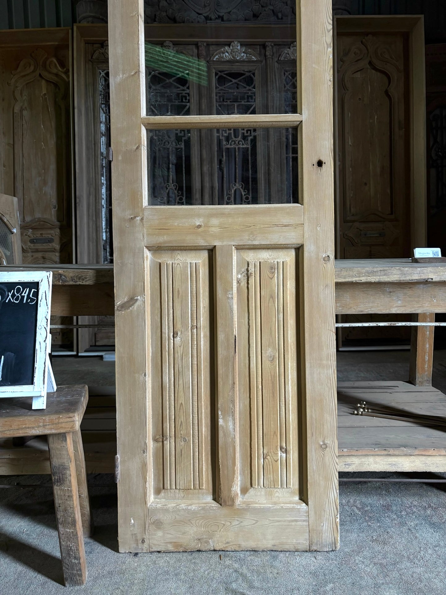 Single Antique Glass Door - 24.25x84.5 - L71