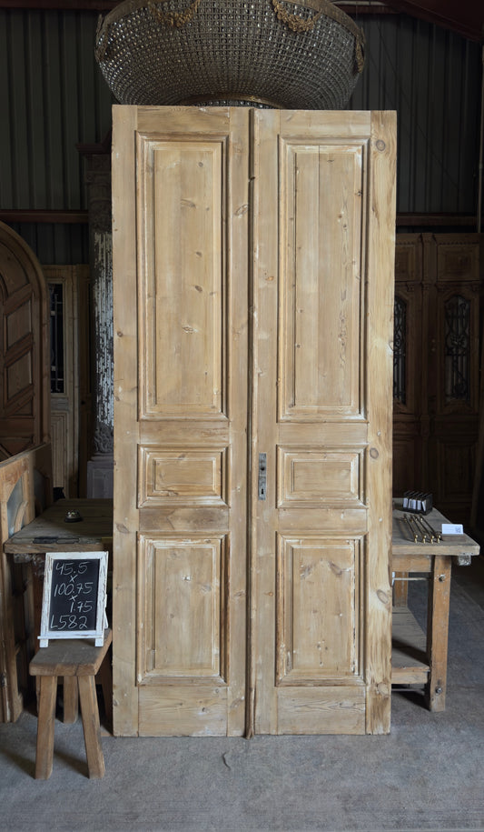 Antique Iron 6 Panel Double Doors - 45.5x100.75 - L582