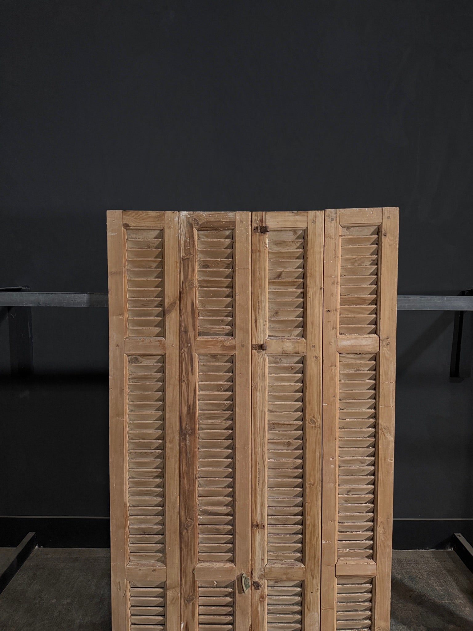 Antique Louvered 3 Panel Bi-Fold Doors - 40x71.5 - N305