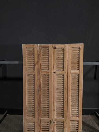Antique Louvered 3 Panel Bi-Fold Doors - 40x71.5 - N305