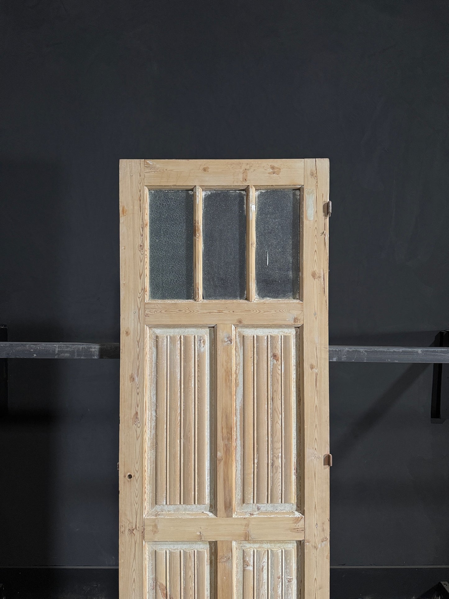 Antique Fluted Single Door - 28.25x85 - N77