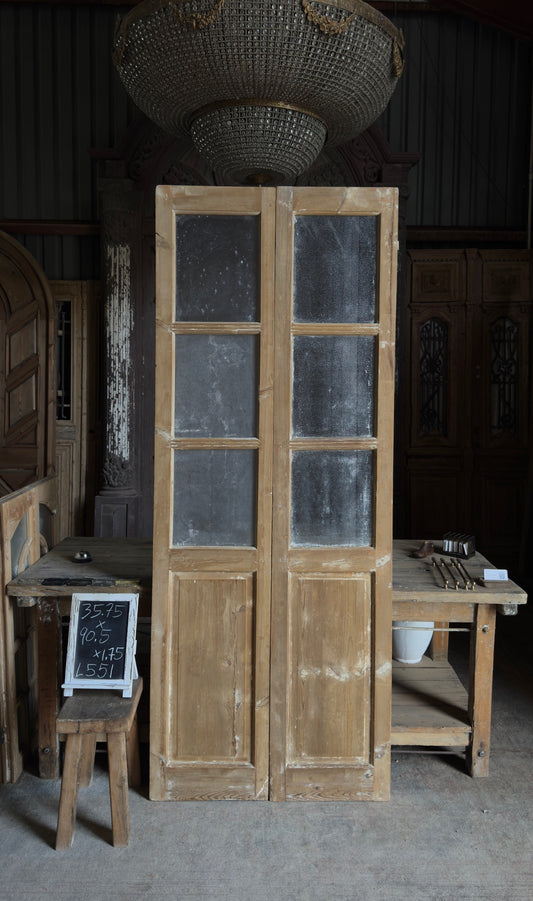 Antique Glass 8 Lite French Doors - 35.75x90.5 - L551