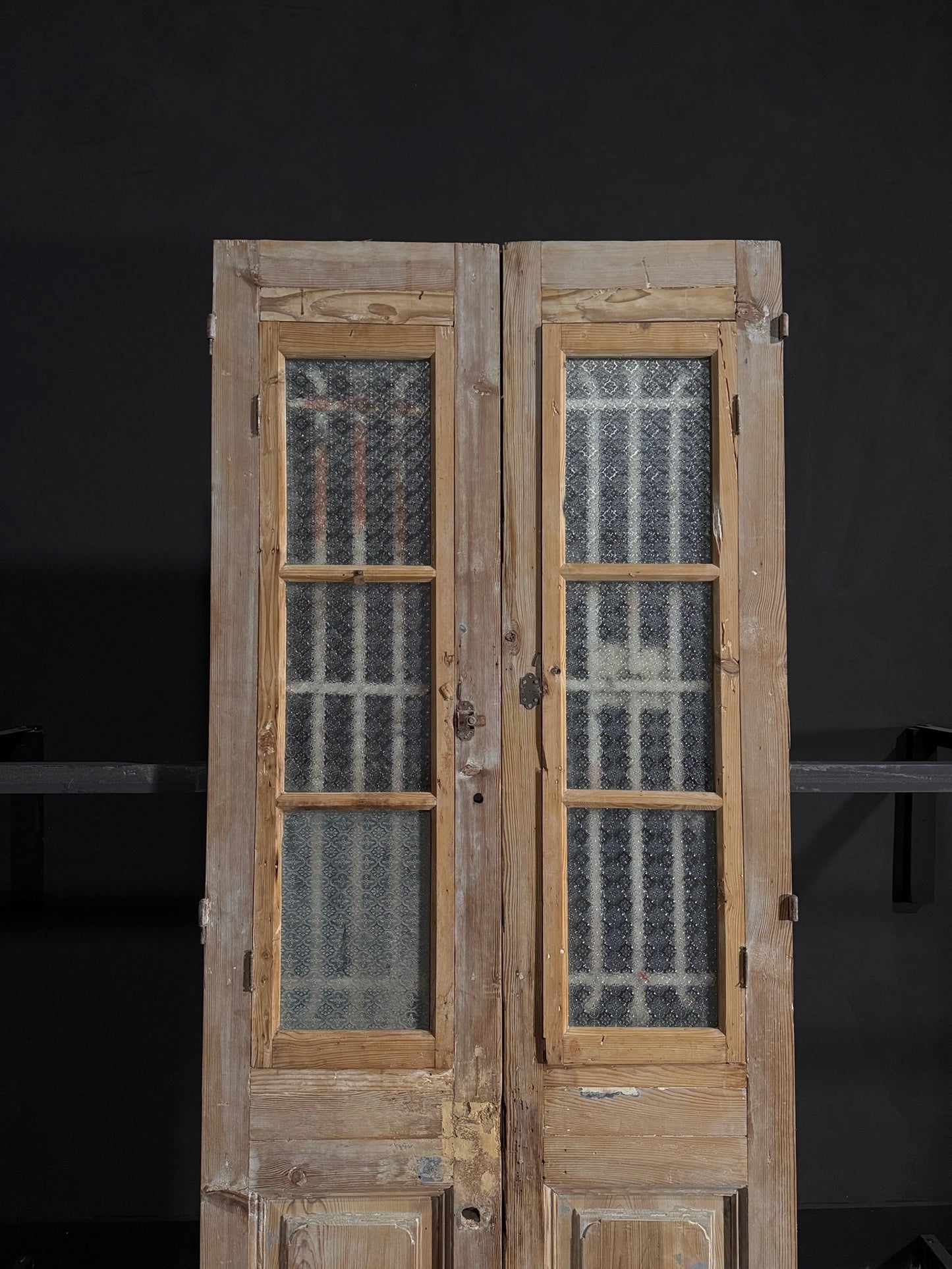 Antique Iron Single Door - 39.75x97 - N39