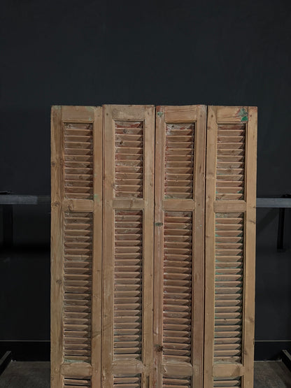 Antique Louvered Bi-Fold Doors - 44.75x80 - N299
