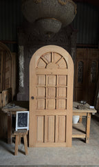 Antique Arched Panel Single Door - 35.5x82.5 - L424