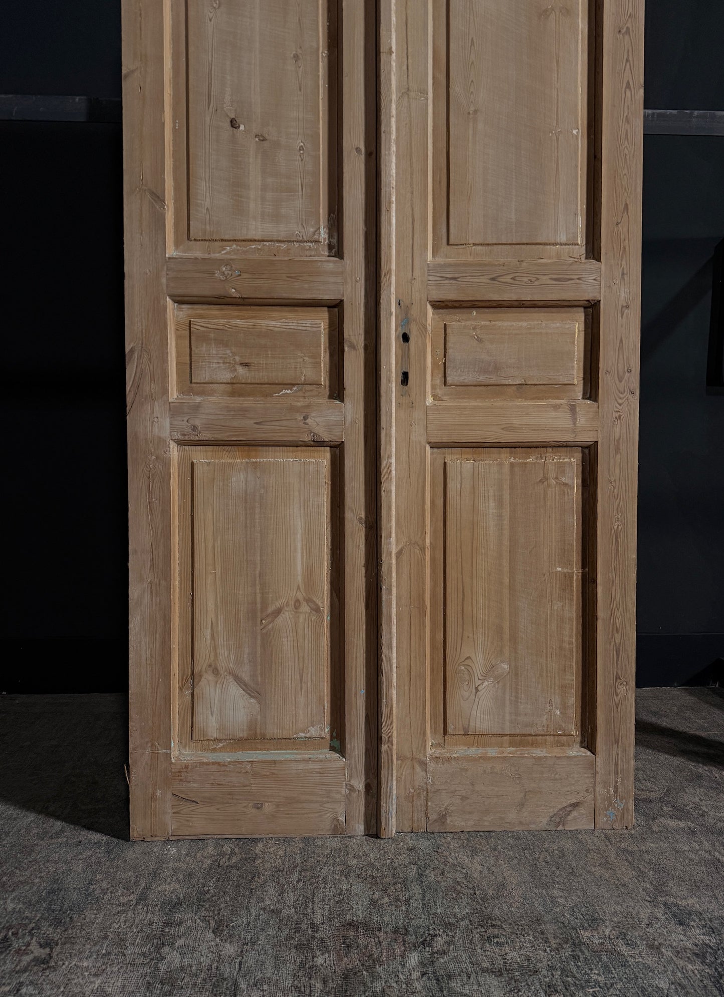 Antique Door - 55x91.5 - N16
