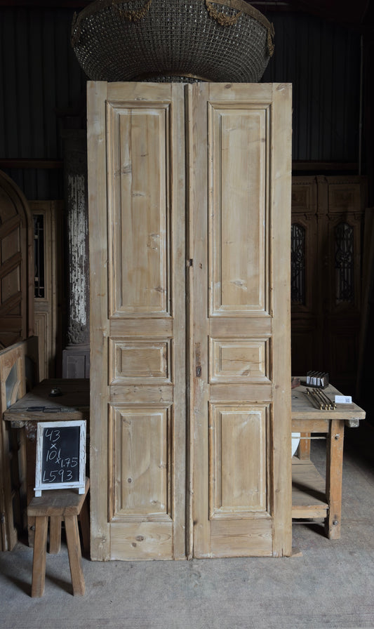Antique 4 Panel Double Doors - 43x101 - L593