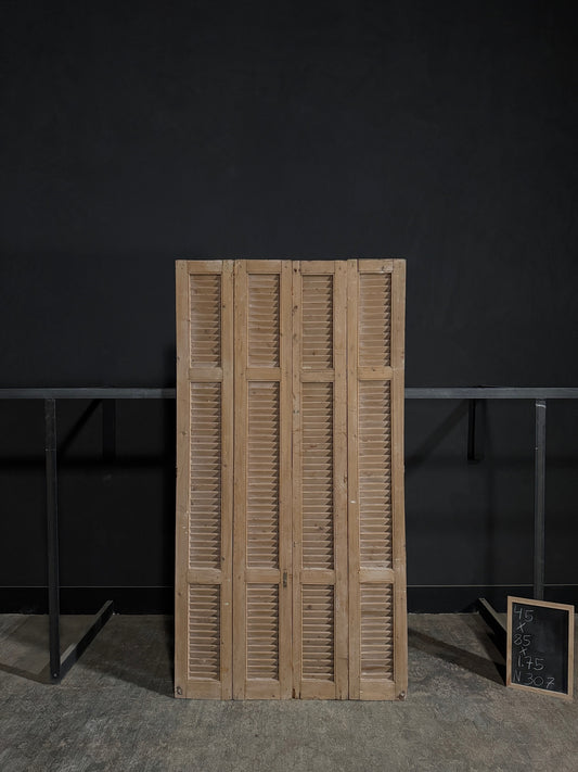 Antique Louvered Bi-Fold Doors - 45x85 - N307