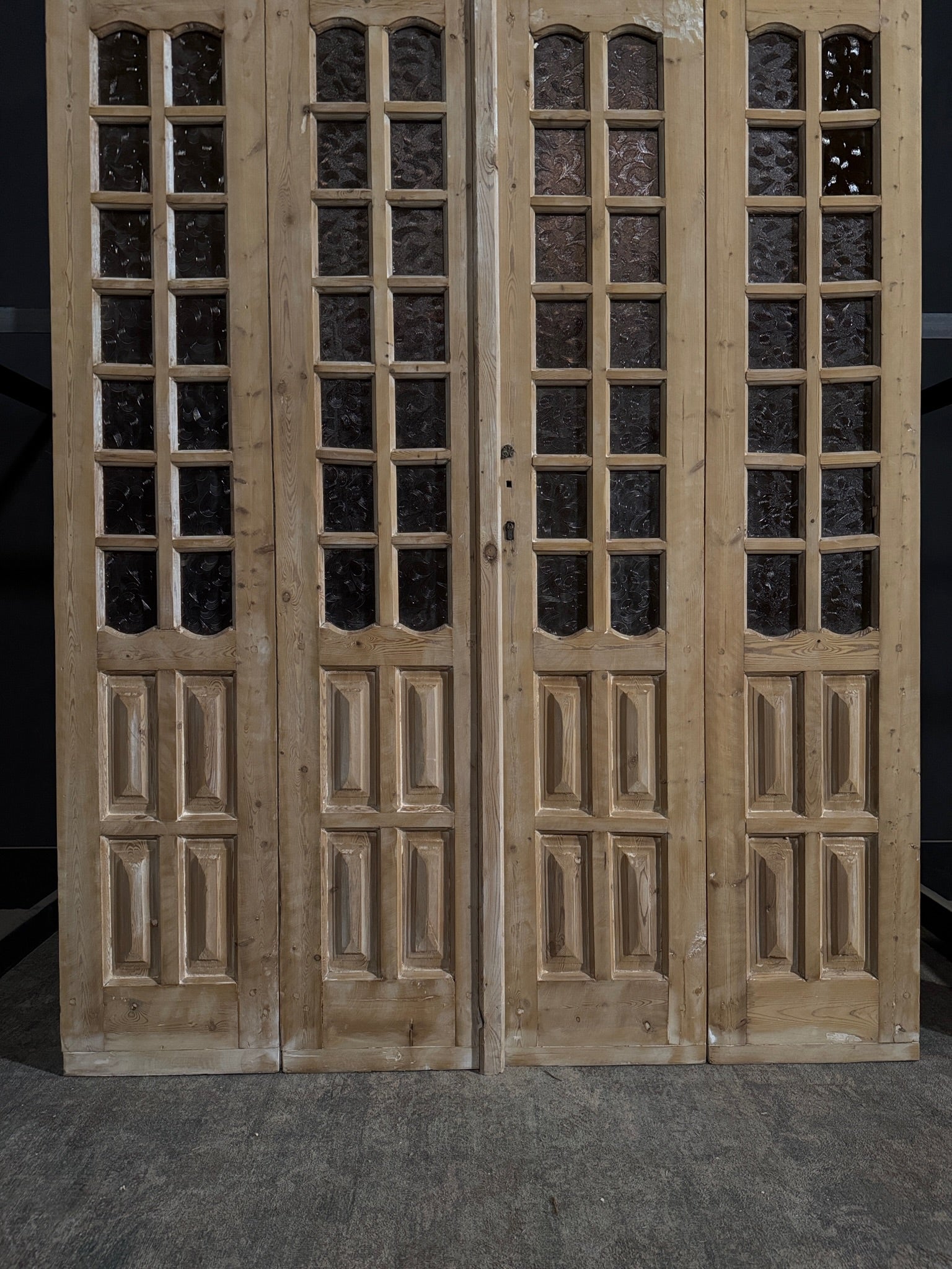 Antique Obscured Glass 14 Lite Bi-Fold Doors - 67.5x84 - N375