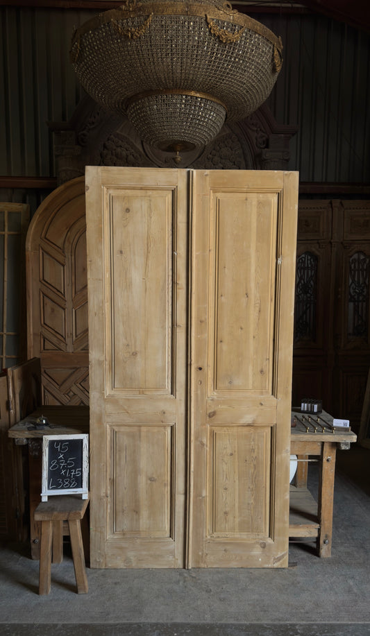 2 Panel Antique Solid French Doors - 45x87.5 - L388