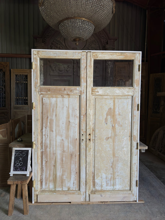 Craftsman Style Antique Pair - 55.5x80 K209 (Pre-Hung)