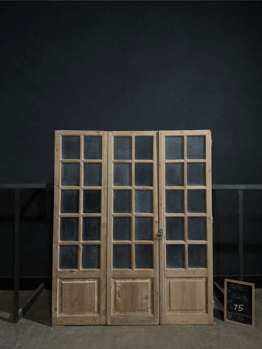 Antique Textured Glass Raised Panel Tri-Fold Doors - 68x82.5 - N770