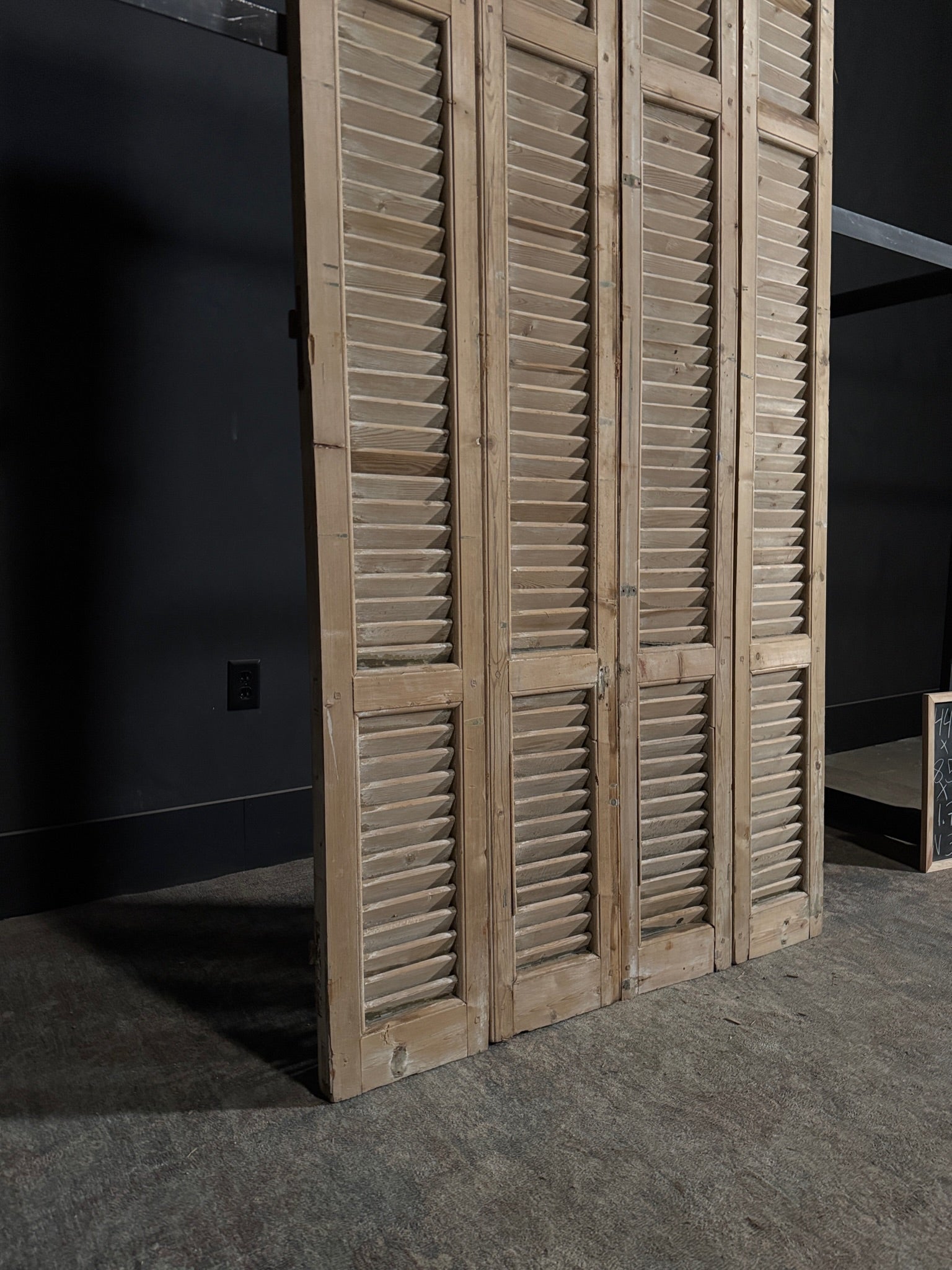 Antique Louvered 3 Panel Bi-Fold Doors - 44.25x85 - N301
