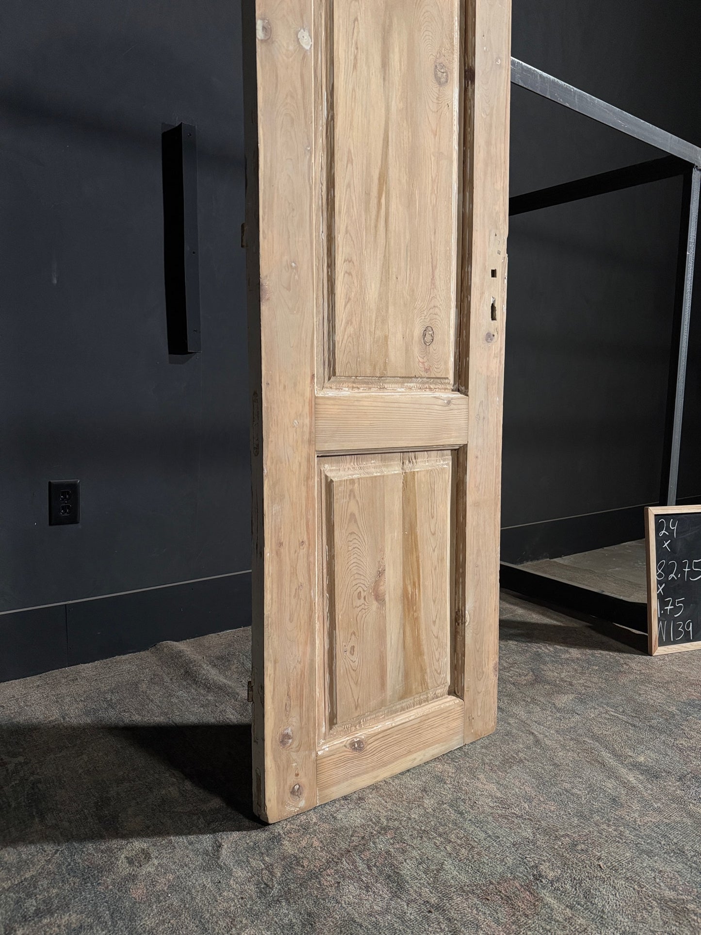 Antique Arched Solid Single Door - 24x82.75 - N139