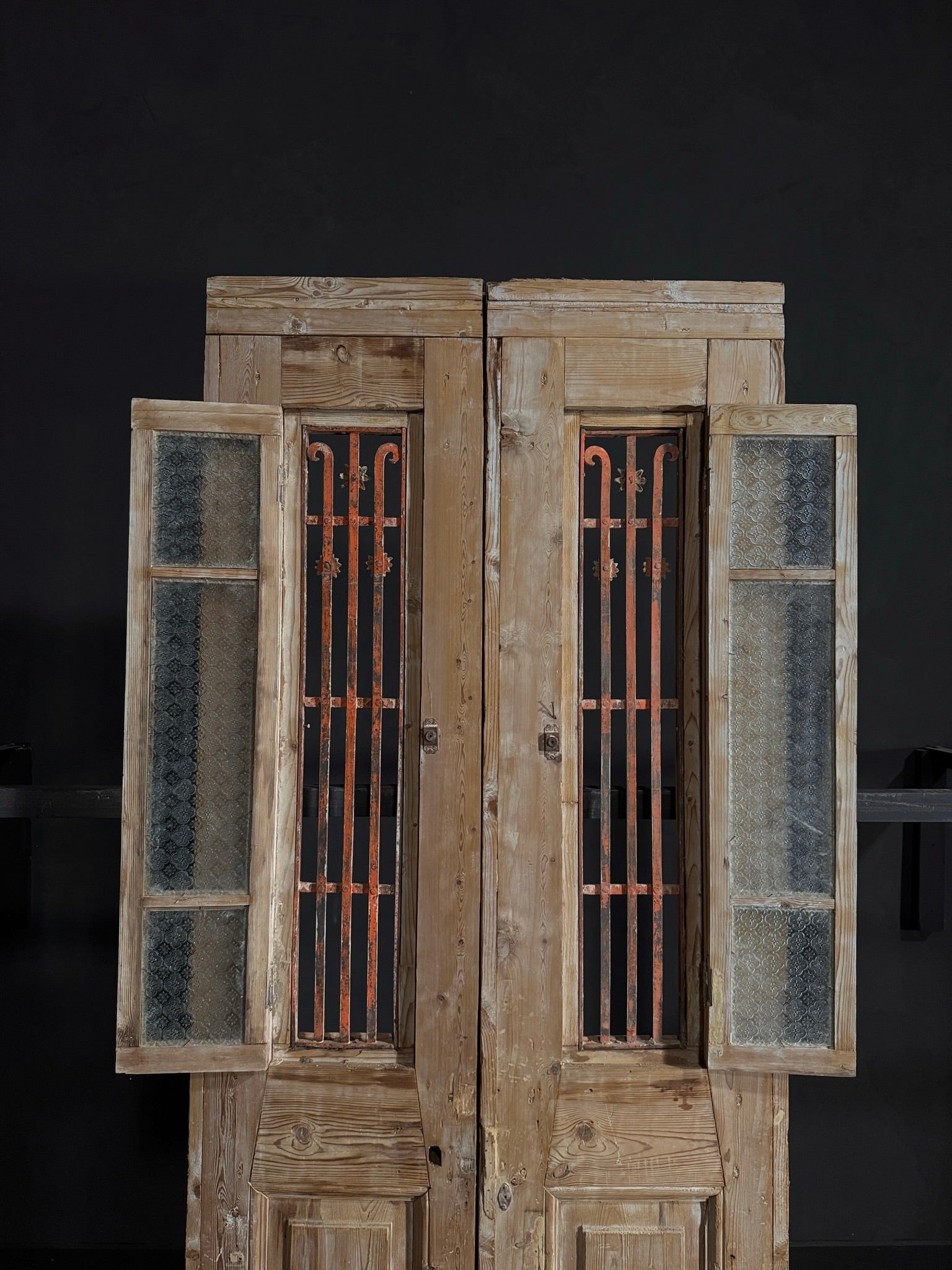 Antique Iron Single Door - 39.25x94.75 - N43