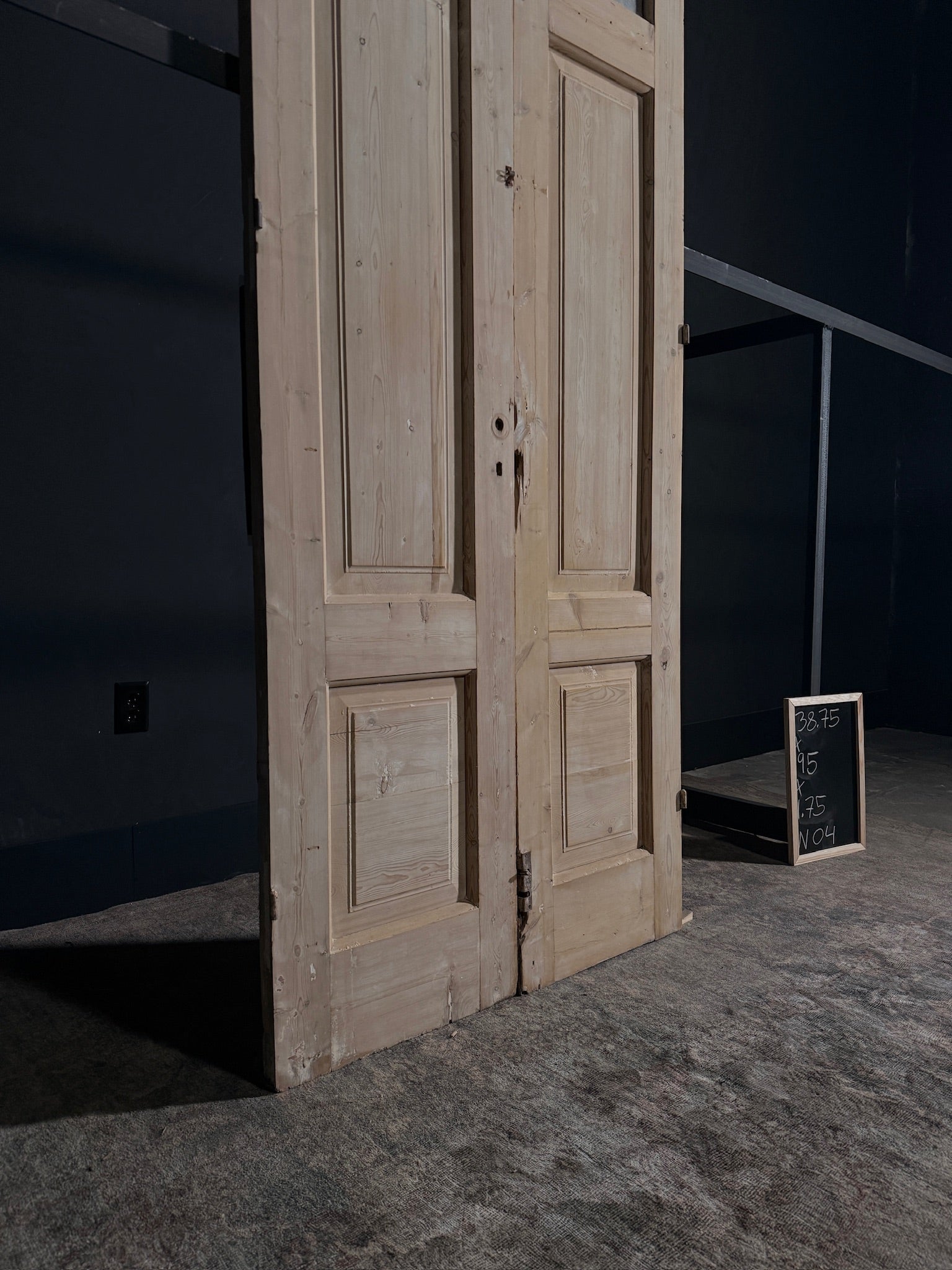 Antique Door - 38.75x95 - N04