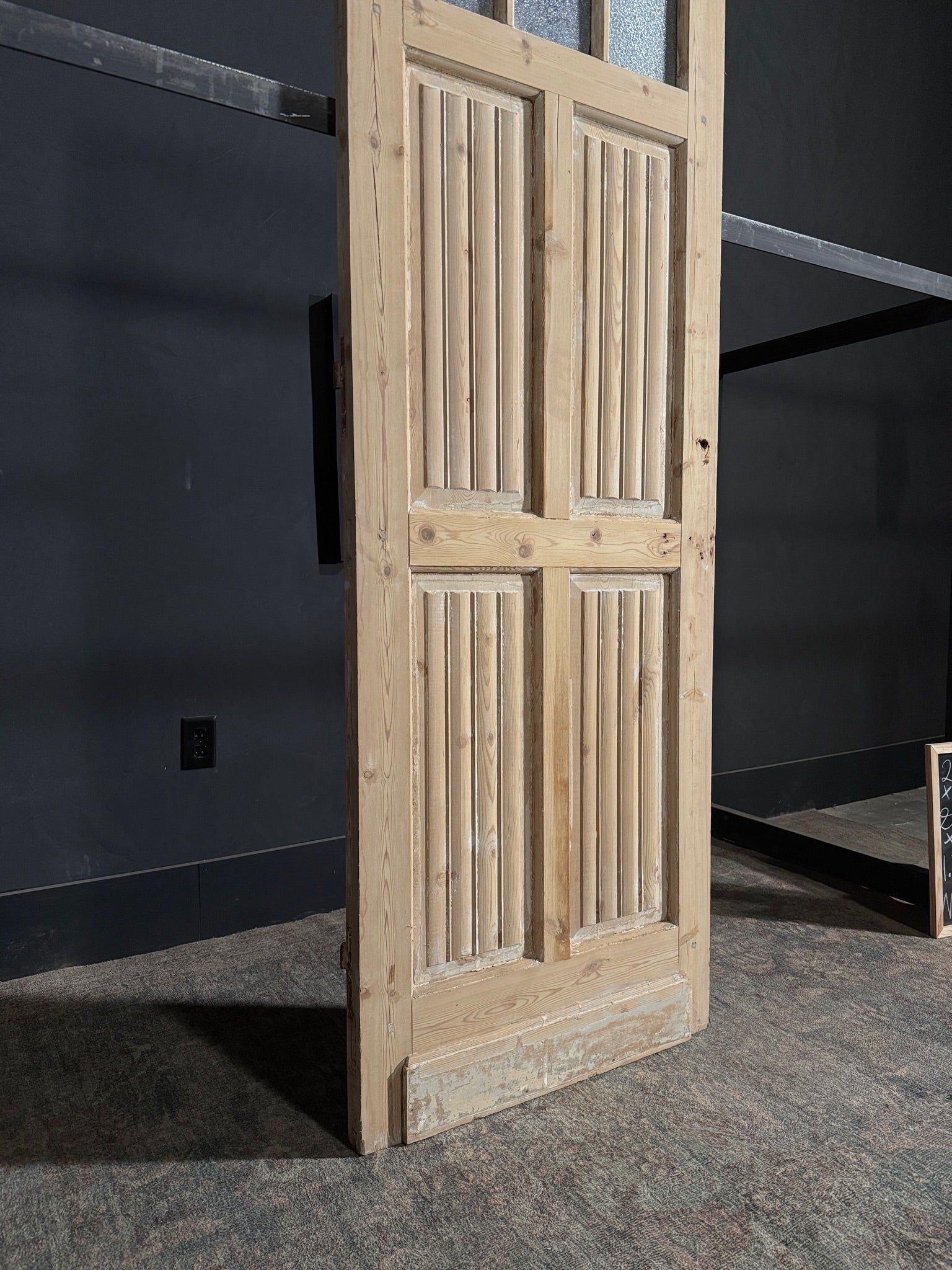 Antique Fluted Single Door - 28.25x85 - N77