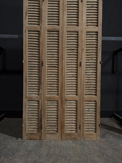 Antique Louvered Bi-Fold Doors - 44x85.25 - N308