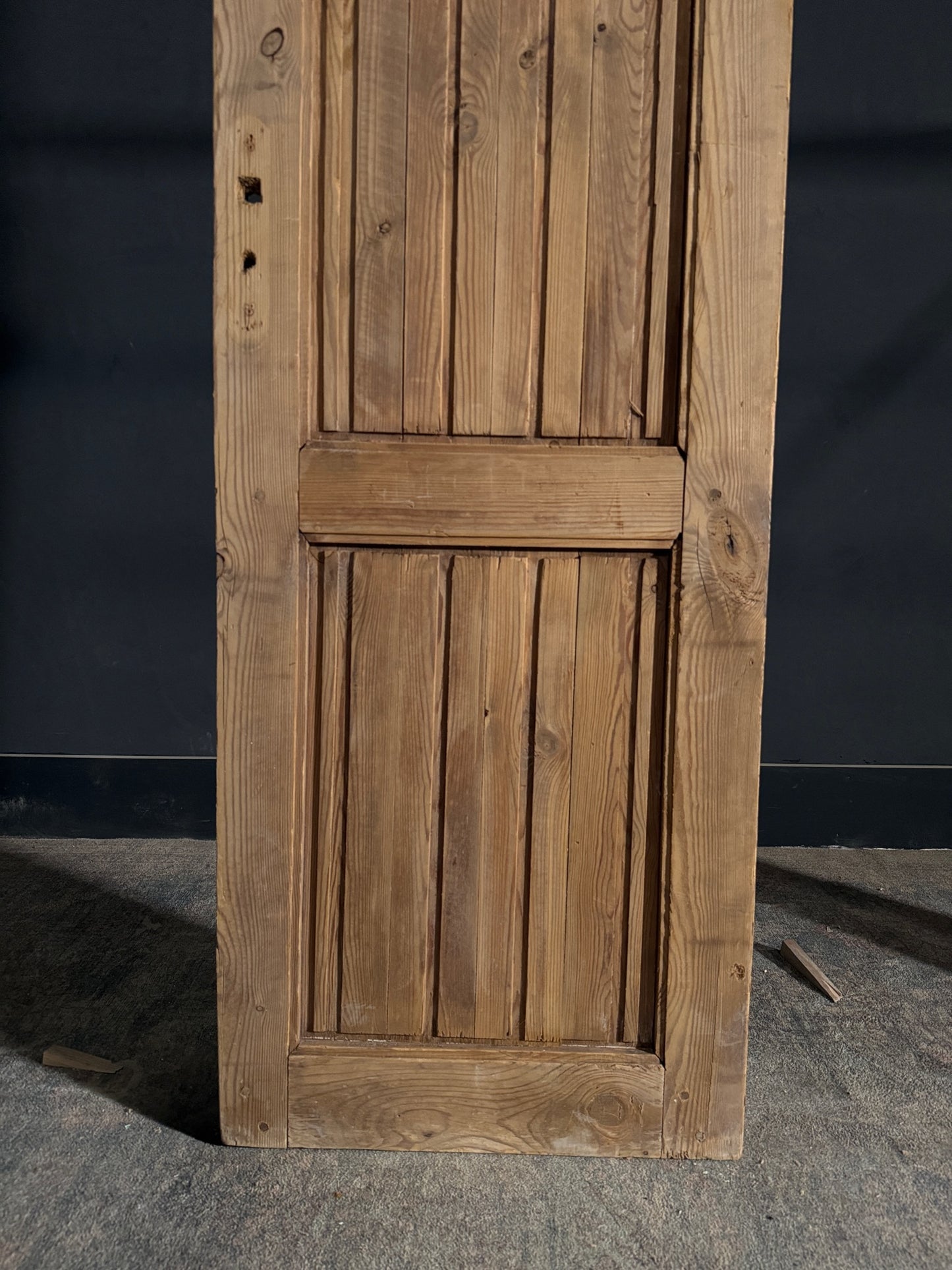 Antique Fluted 2 Panel Single Door - 23.75x79.75 - N445