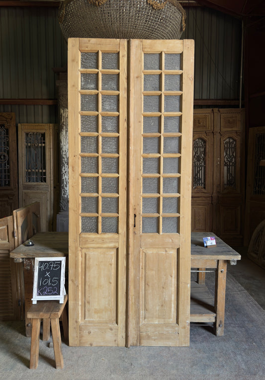 18 Lite Glass Antique French Doors - 40.75x101.5 K252