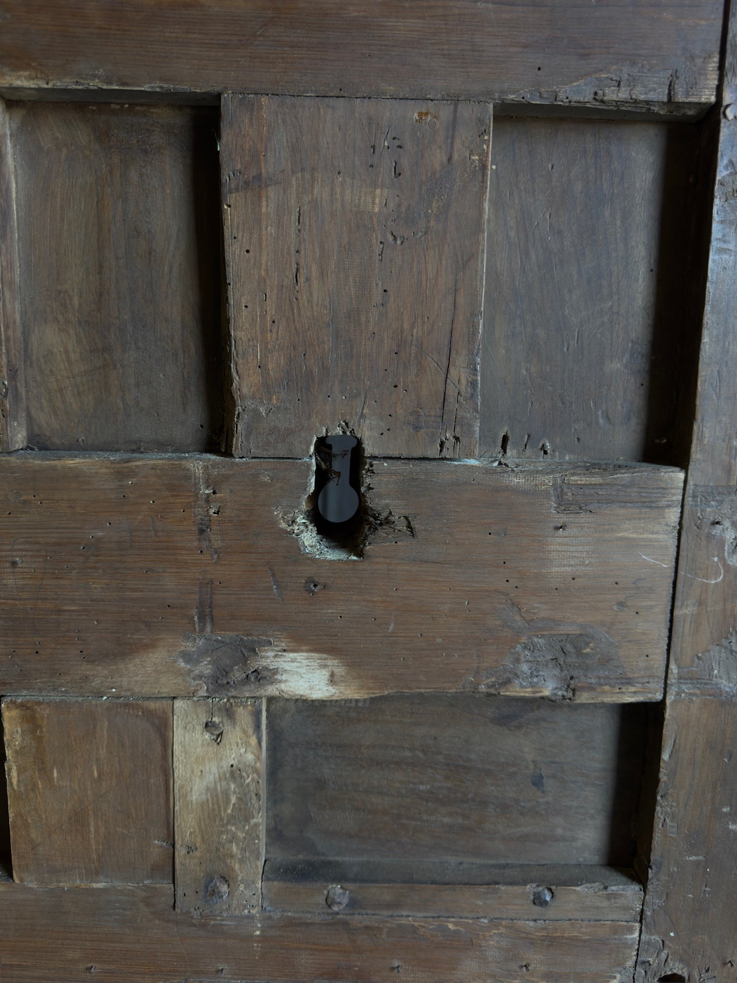 Spanish Diamond Panel Antique Single Door - 30x72.5 - L264