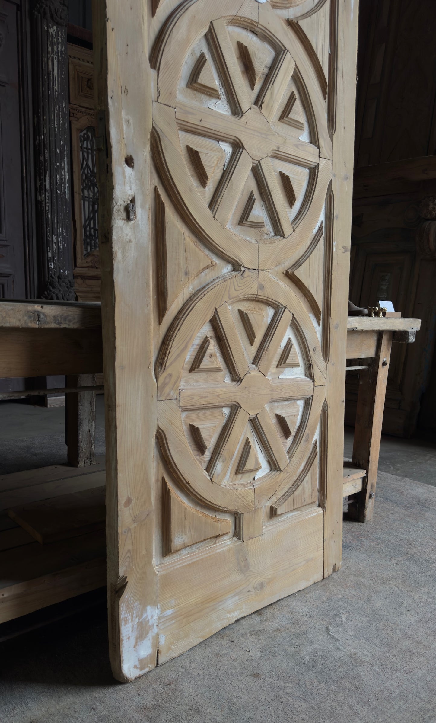 Triple Rosette Antique Arched Solid Single Door - 32x87 - L146