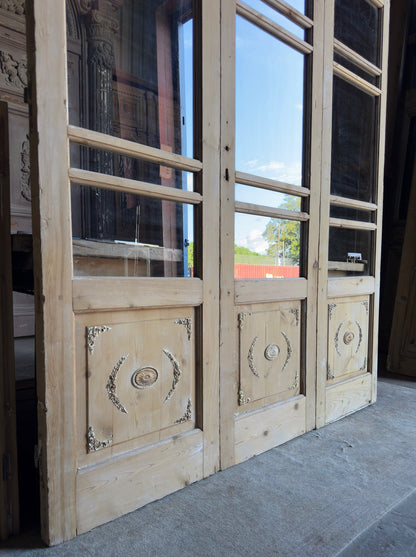 Antique 5 Lite Tri-Fold Doors - 75x84.5 - L612
