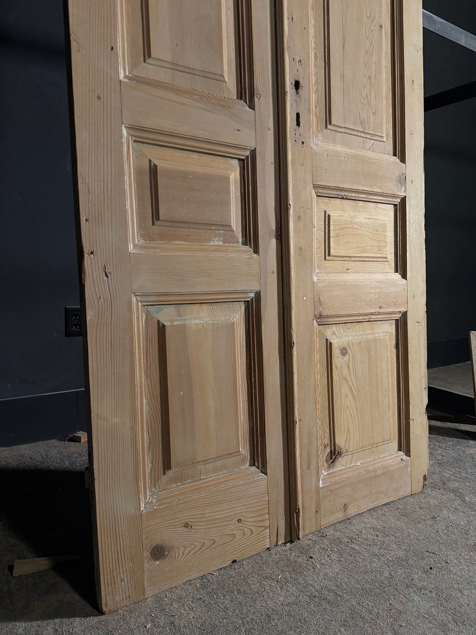 Antique 4 Panel Solid Double Doors - 41x95.5 - N556