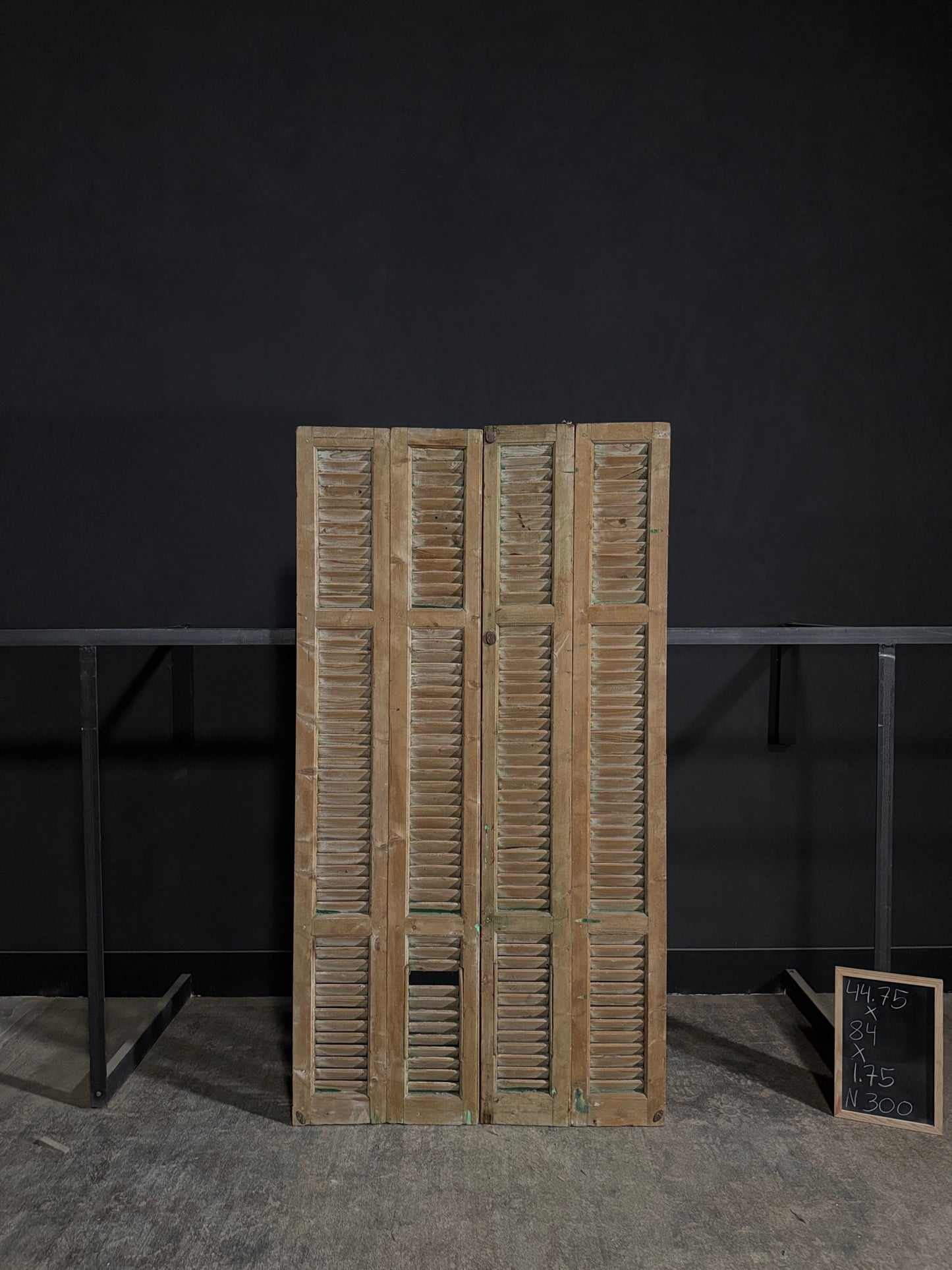 Antique Louvered Bi-Fold Doors - 44.75x84 - N300