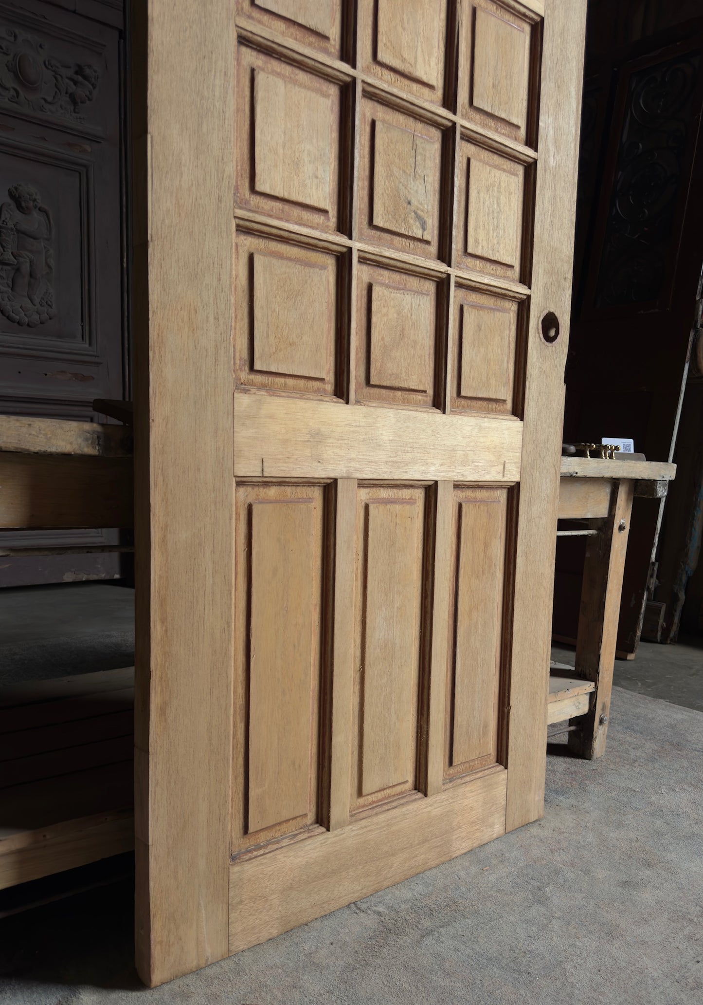 Antique Arched Panel Single Door - 35.5x84.5 - L423