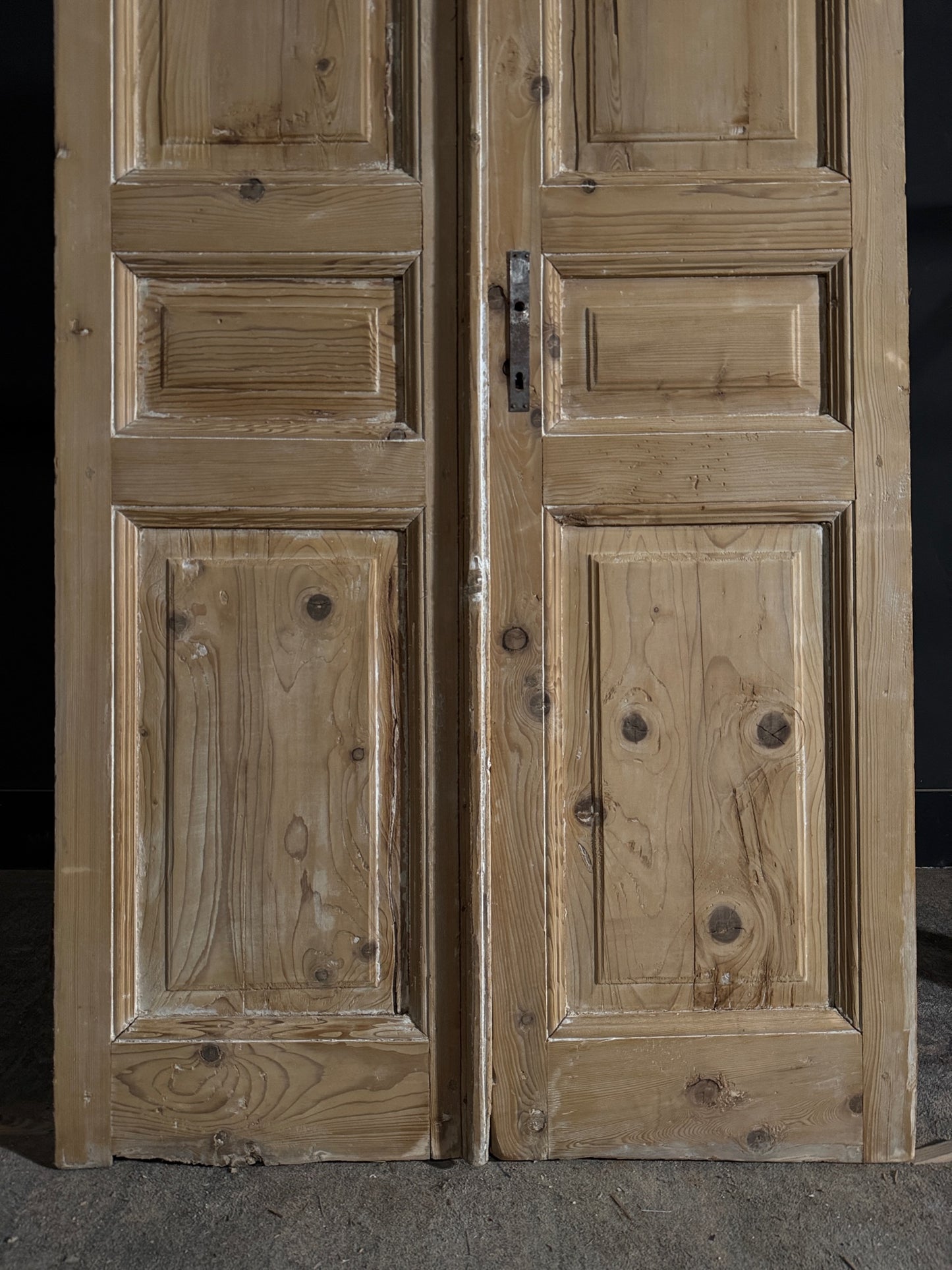Antique Solid Double Doors - 40.75x90.5 - N563