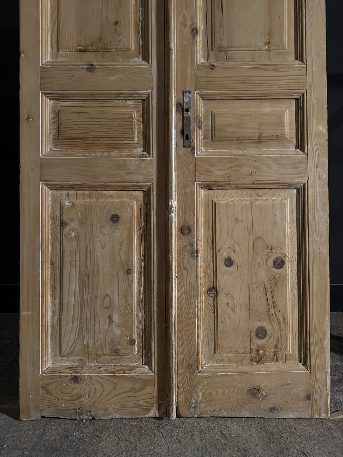 Antique Solid Double Doors - 40.75x90.5 - N563
